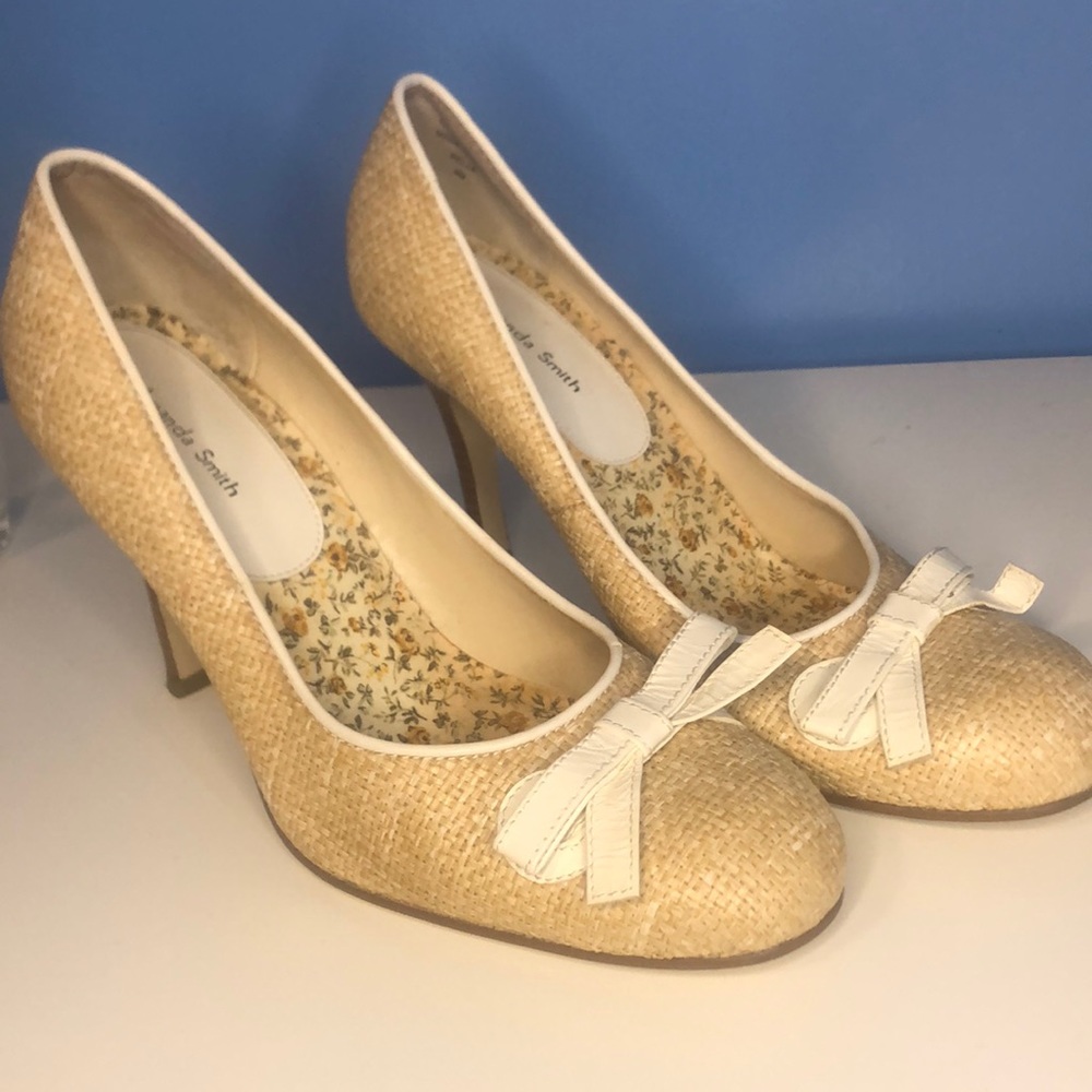 Wicker heels